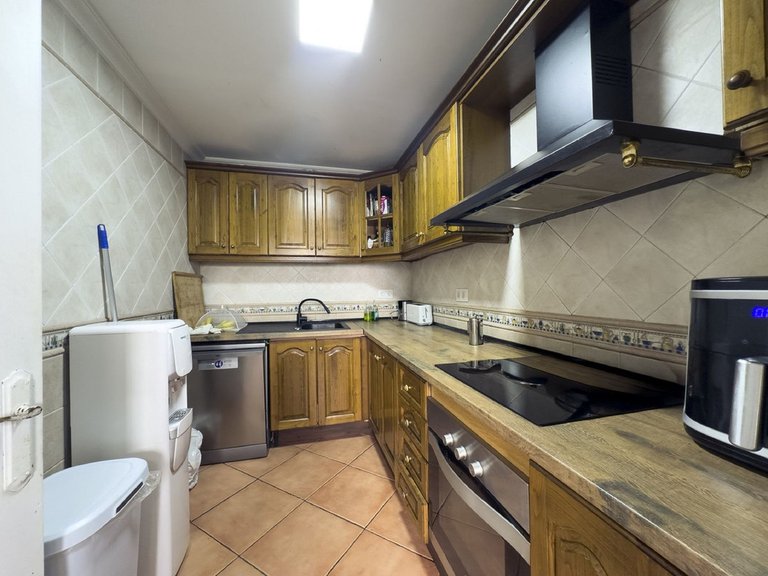 Villa for Sale in Bel Air, Malaga 5