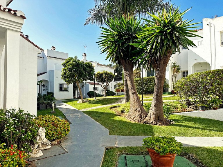 Villa for Sale in Bel Air, Malaga 8