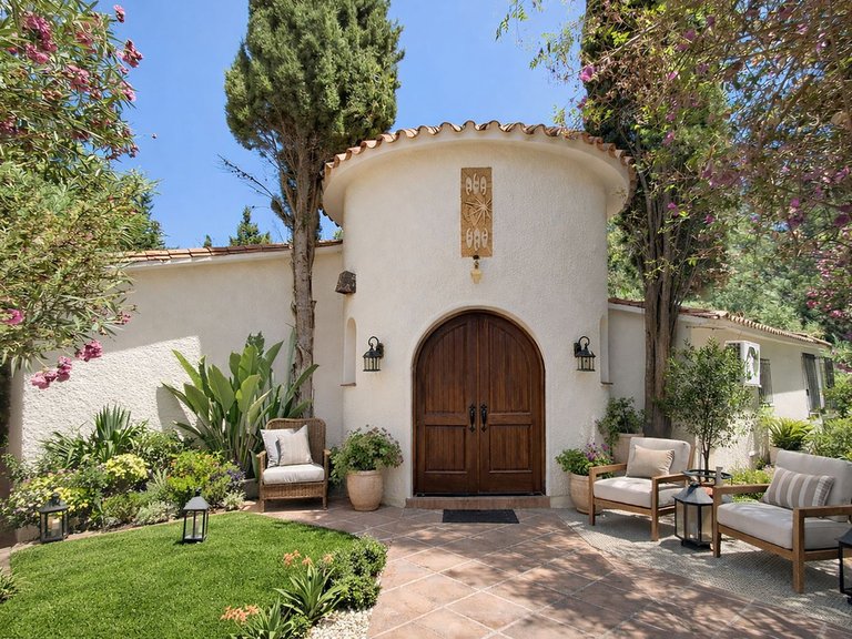Villa for Sale in Calahonda, Malaga 10