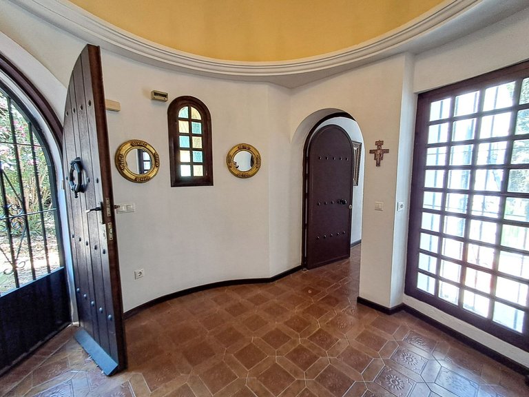 Villa for Sale in Calahonda, Malaga 15