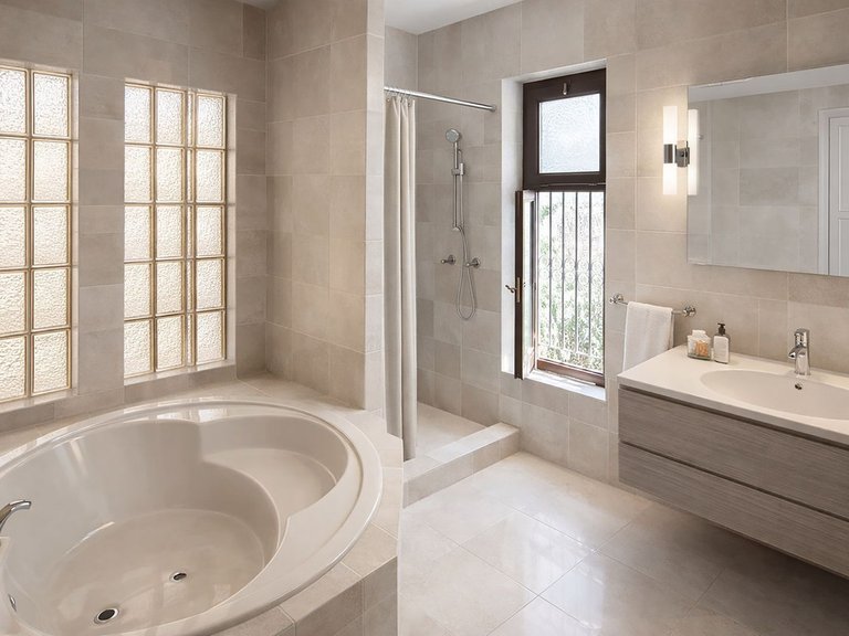 Villa for Sale in Calahonda, Malaga 35