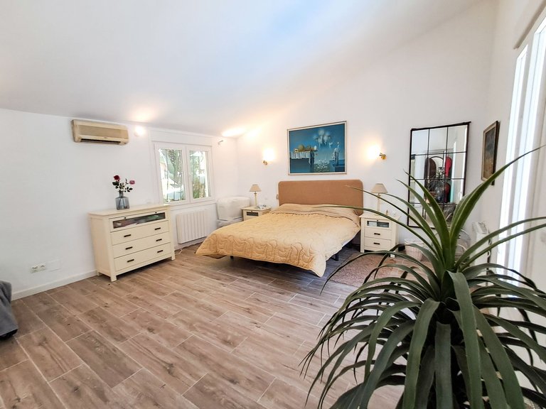 Villa for Sale in Calahonda, Malaga 7
