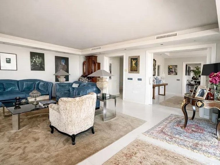 Villa for Sale in Málaga, Malaga 11
