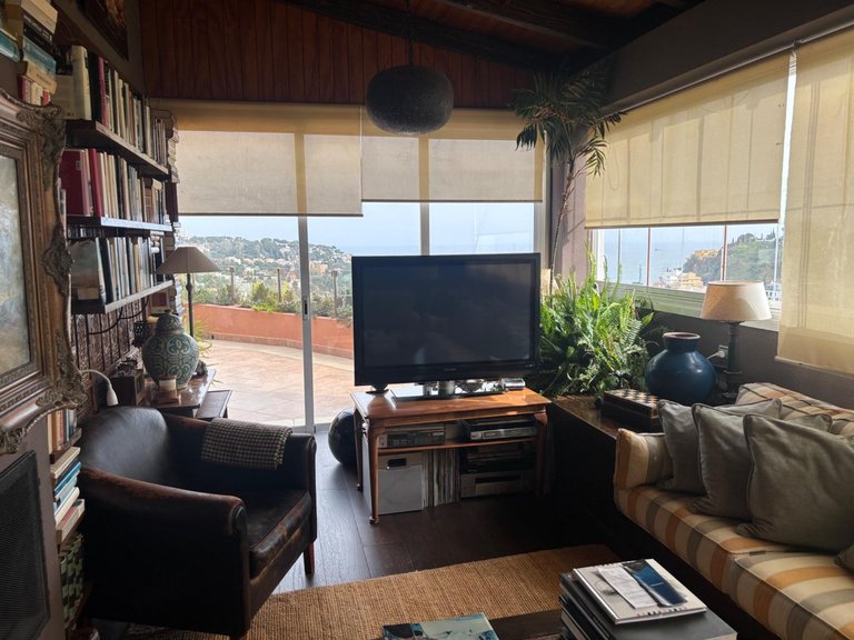 Villa for Sale in Málaga, Malaga 37