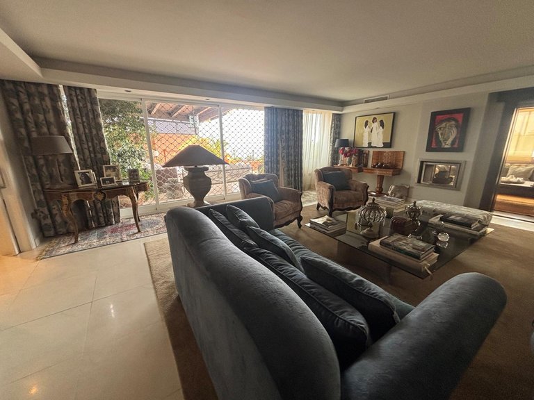 Villa for Sale in Málaga, Malaga 39