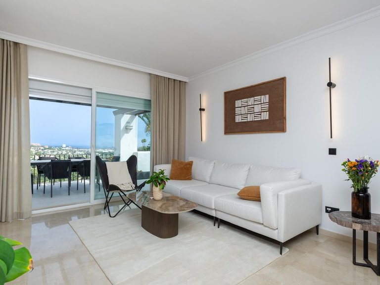 Apartment for Sale in La Quinta, Malaga 1