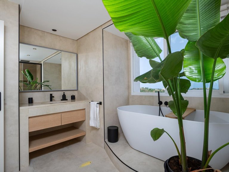 Apartment for Sale in La Quinta, Malaga 16
