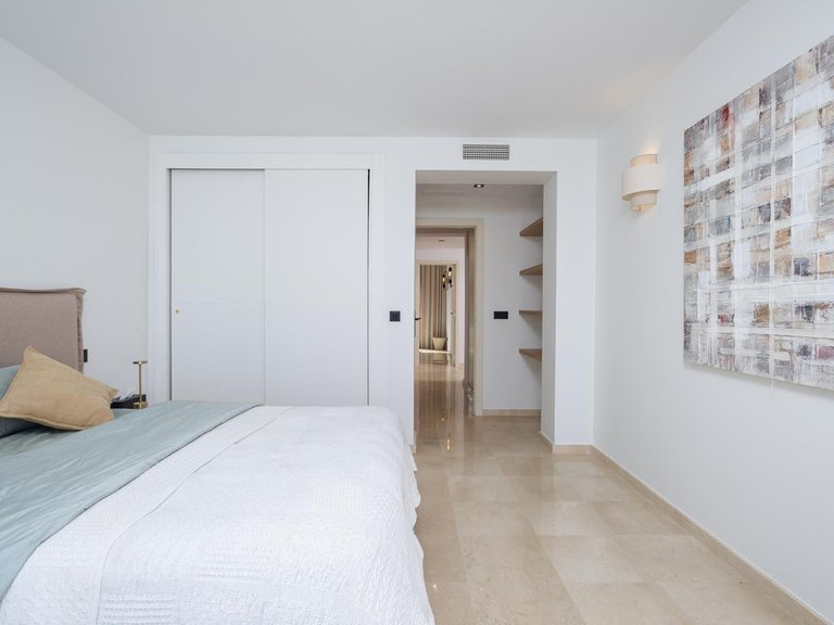 Apartment for Sale in La Quinta, Malaga 23