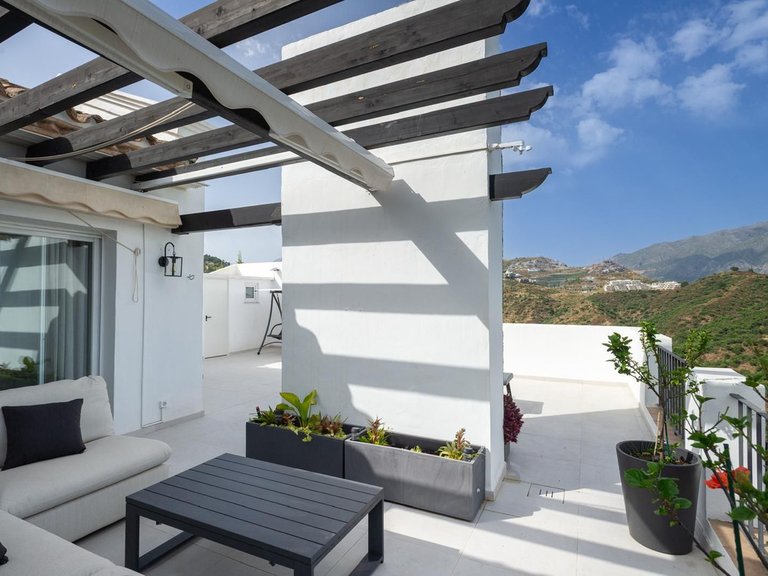 Apartment for Sale in La Quinta, Malaga 25