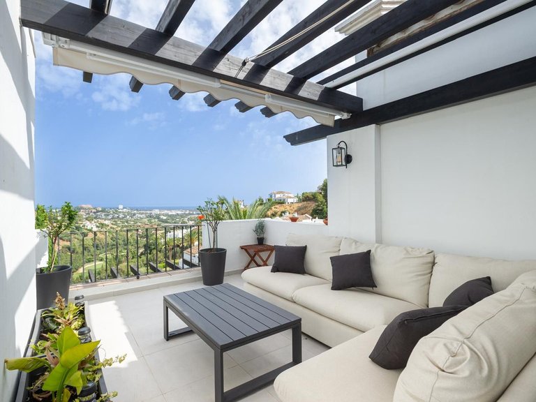 Apartment for Sale in La Quinta, Malaga 8