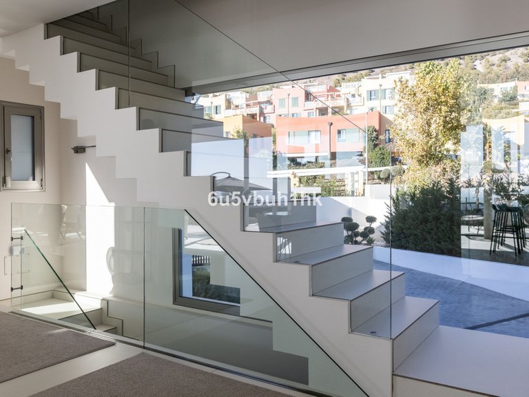 Villa for Sale in Benalmadena, Malaga 42