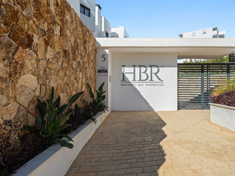 Apartment for Sale in Higueron, Malaga 10