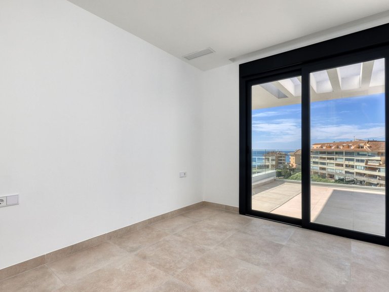 Apartment for Sale in Higueron, Malaga 18