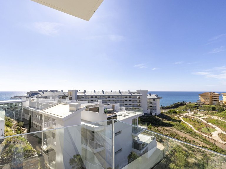 Apartment for Sale in Higueron, Malaga 31