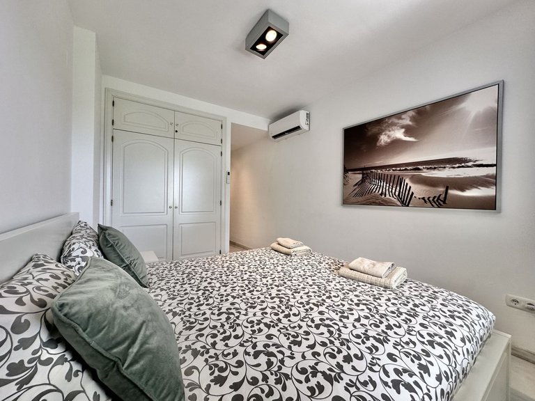 Apartment for Sale in Calahonda, Malaga 28
