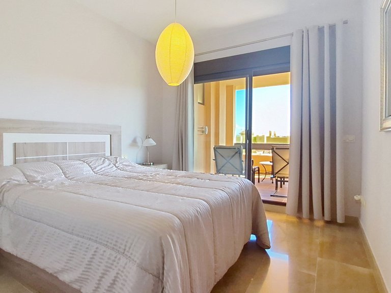 Apartment for Sale in La Duquesa, Malaga 10