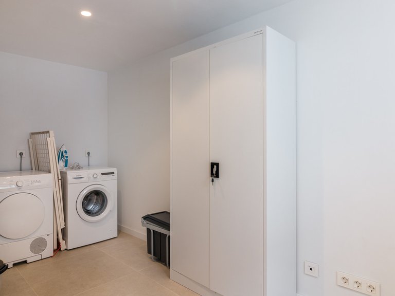 Villa for Sale in Istán, Malaga 19