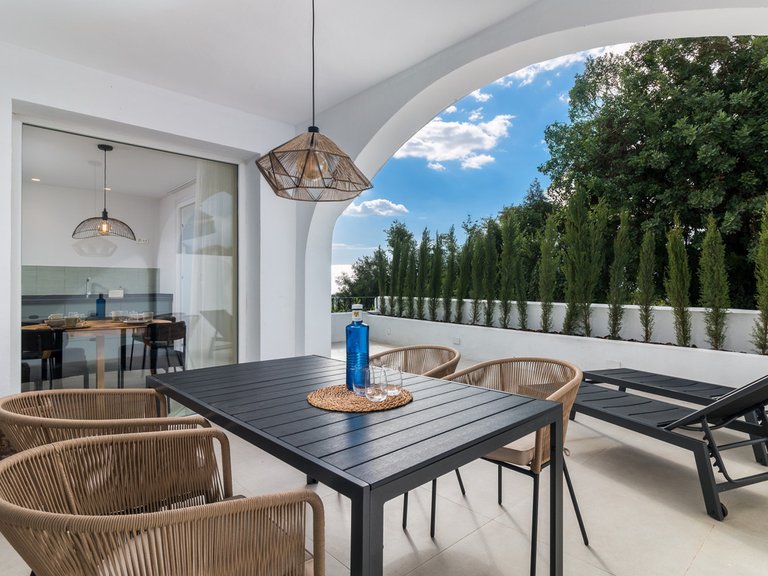 Villa for Sale in Istán, Malaga 3