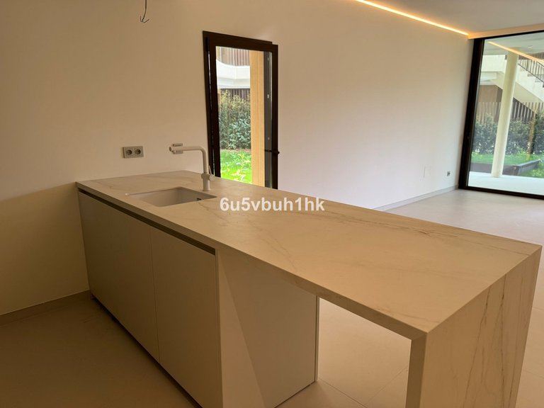 Apartment for Sale in Fuengirola, Malaga 11