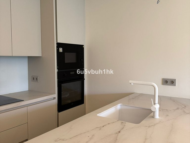 Apartment for Sale in Fuengirola, Malaga 12