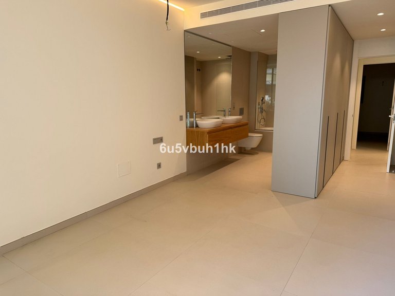 Apartment for Sale in Fuengirola, Malaga 13