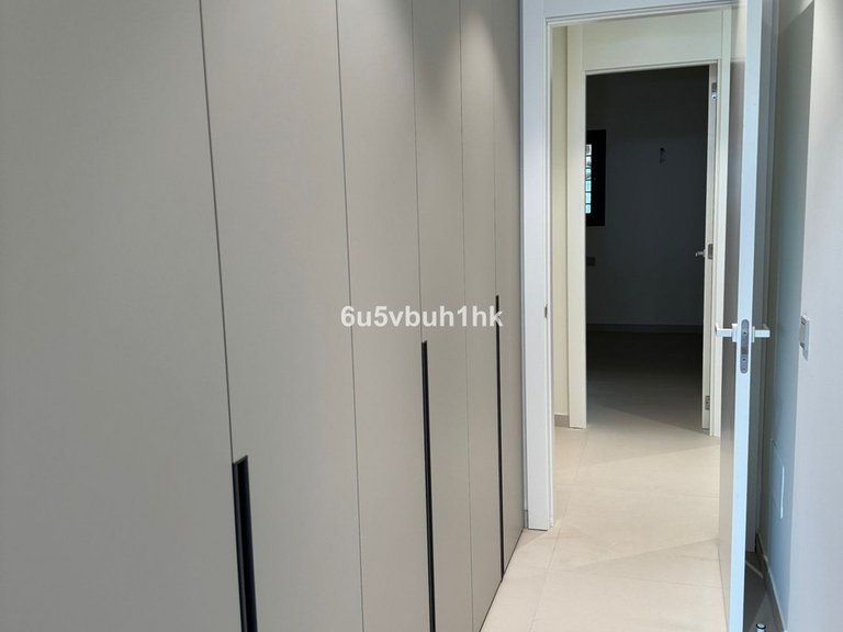 Apartment for Sale in Fuengirola, Malaga 16