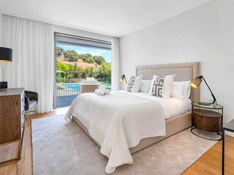 Villa for Sale in El Paraiso, Malaga 12