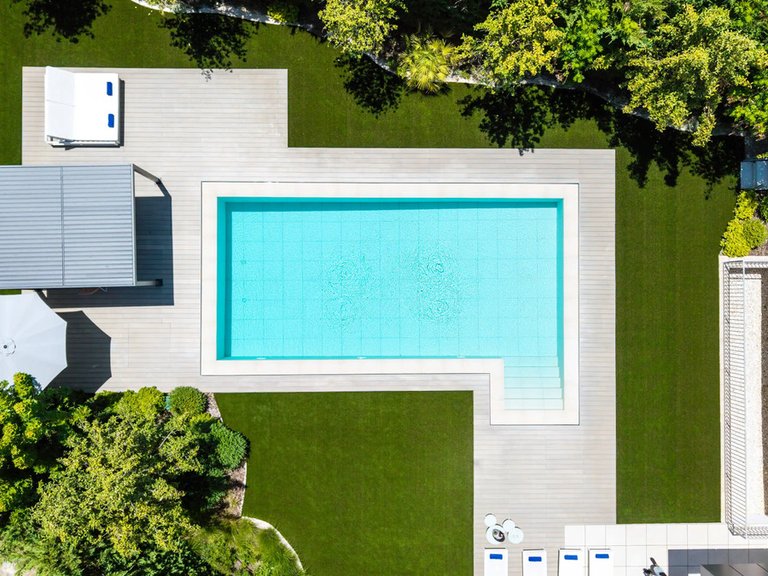 Villa for Sale in El Paraiso, Malaga 37