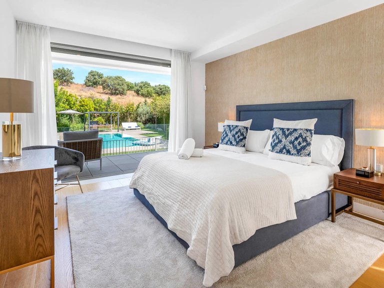 Villa for Sale in El Paraiso, Malaga 7