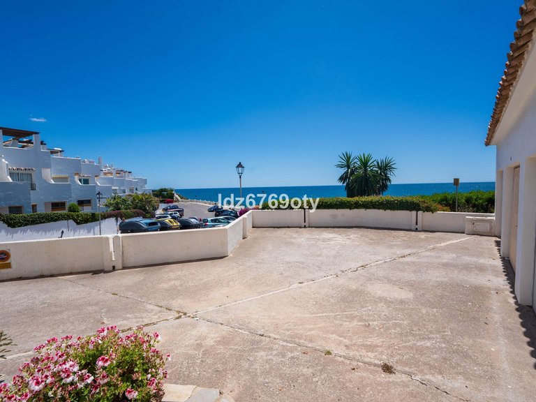 Apartment for Sale in Torremuelle, Malaga 46