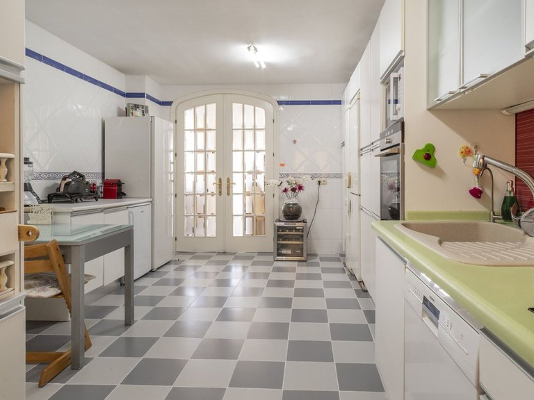 Apartment for Sale in Monte Sancha, Malaga 7