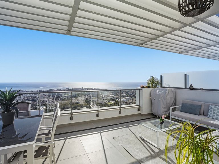 Apartment for Sale in Benalmadena, Malaga 1