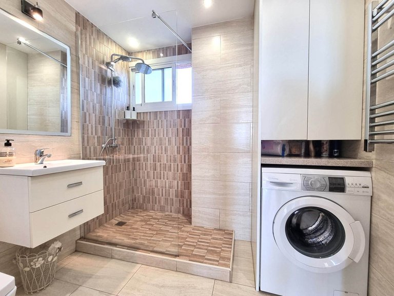 Apartment for Sale in Calahonda, Malaga 12