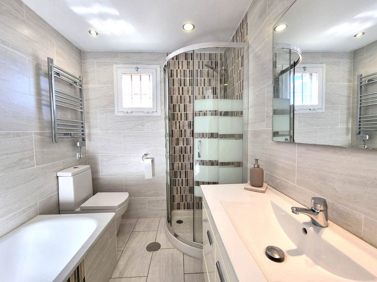 Apartment for Sale in Calahonda, Malaga 8
