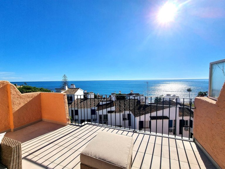 Apartment for Sale in Calahonda, Malaga 9