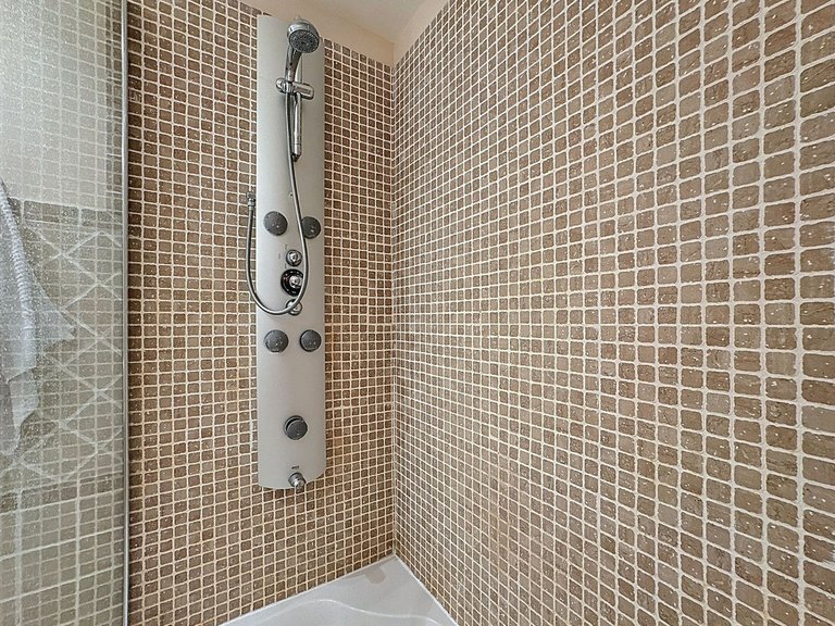 Apartment for Sale in Selwo, Malaga 33
