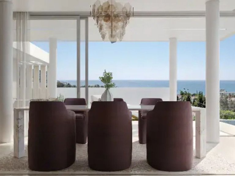 Villa for Sale in Estepona, Malaga 11