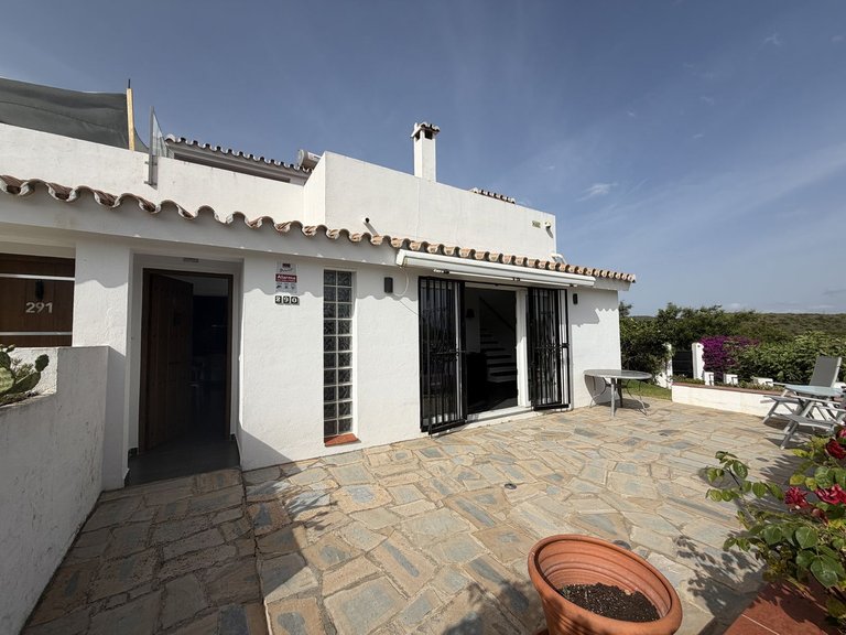 Town House for Sale in La Duquesa, Malaga 24