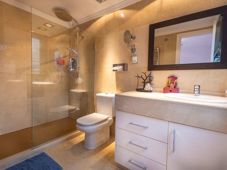 Apartment for Sale in Marbella, Malaga 37