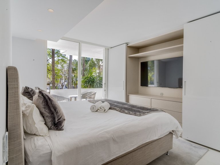 Apartment for Sale in The Golden Mile, Malaga 30
