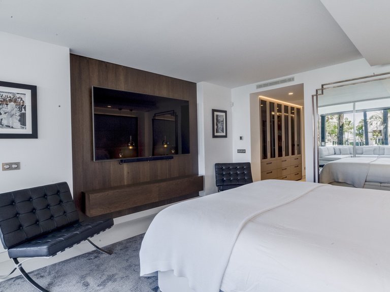 Apartment for Sale in The Golden Mile, Malaga 8