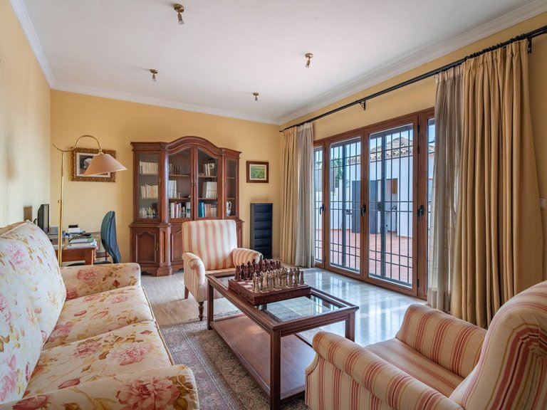 Villa for Sale in Pinares De San Antón, Malaga 30