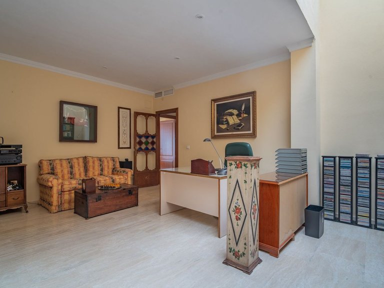 Villa for Sale in Pinares De San Antón, Malaga 33