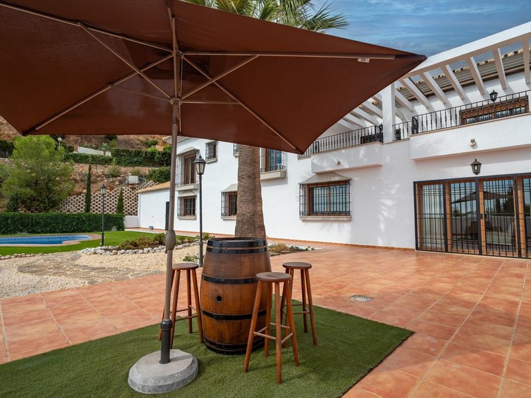 Villa for Sale in Pinares De San Antón, Malaga 6