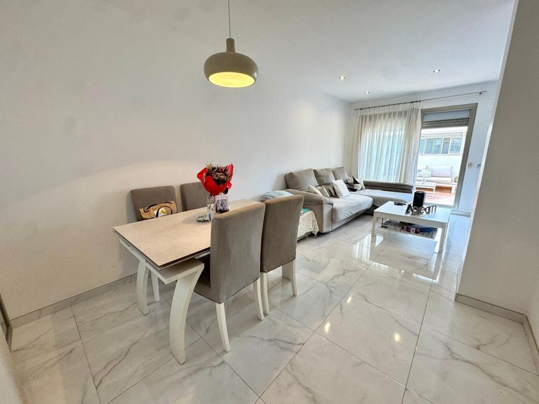 Apartment for Sale in El Pinillo, Malaga 1