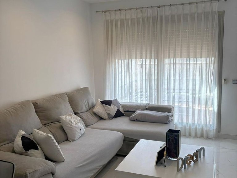 Apartment for Sale in El Pinillo, Malaga 12