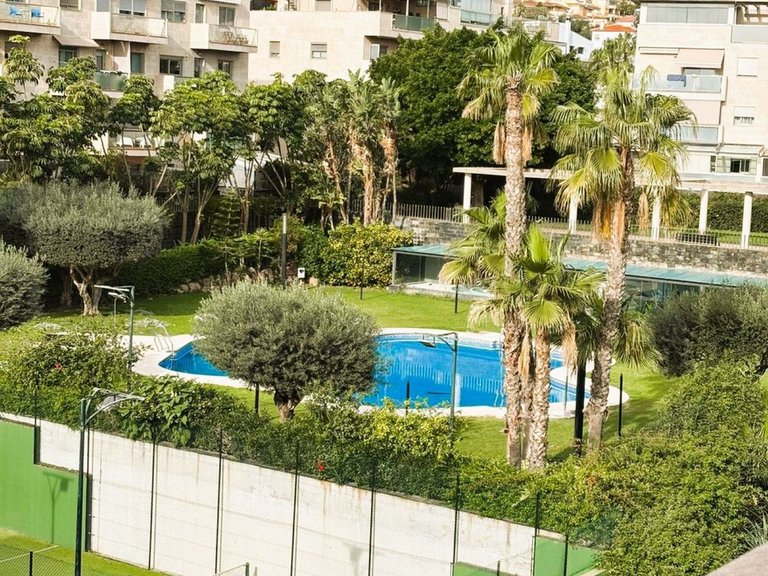 Apartment for Sale in El Pinillo, Malaga 32