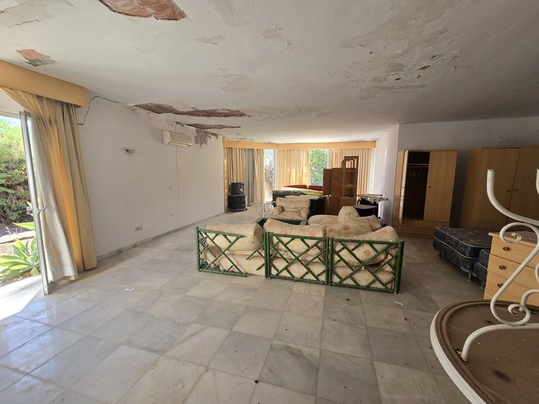 Villa for Sale in Marbella, Malaga 16