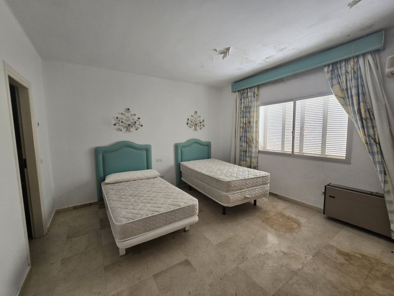 Villa for Sale in Marbella, Malaga 31