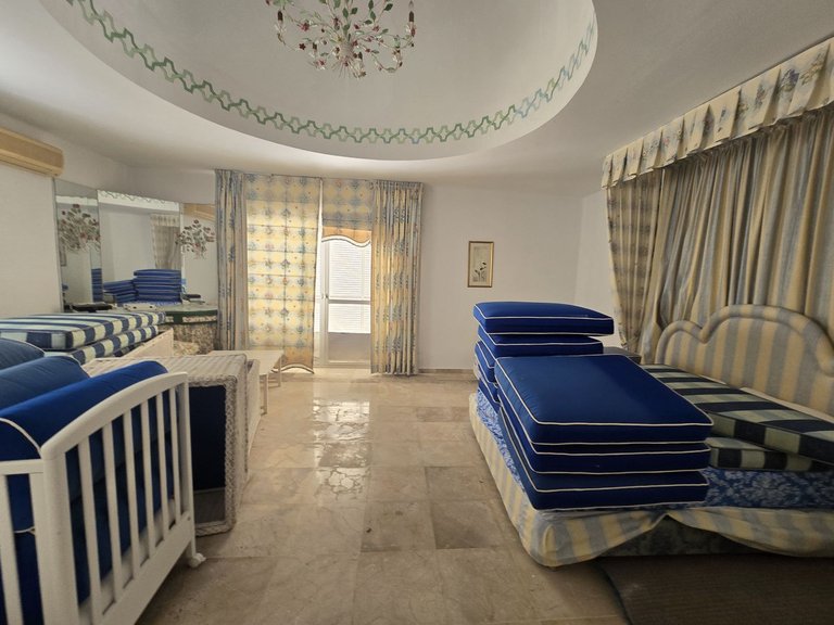 Villa for Sale in Marbella, Malaga 37